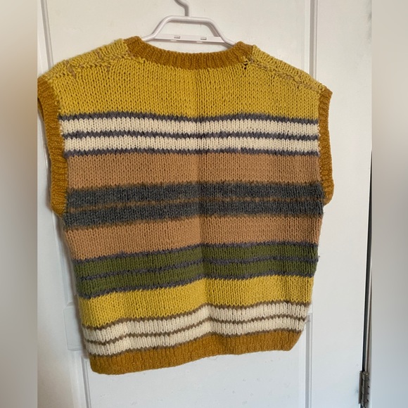 Knit Wool Sweatervest - Picture 2 of 2